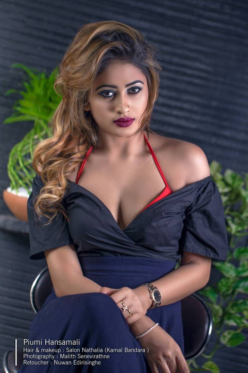 Piumi Hansamali Looks Cozy Piumi Hansamali Looks Cozy