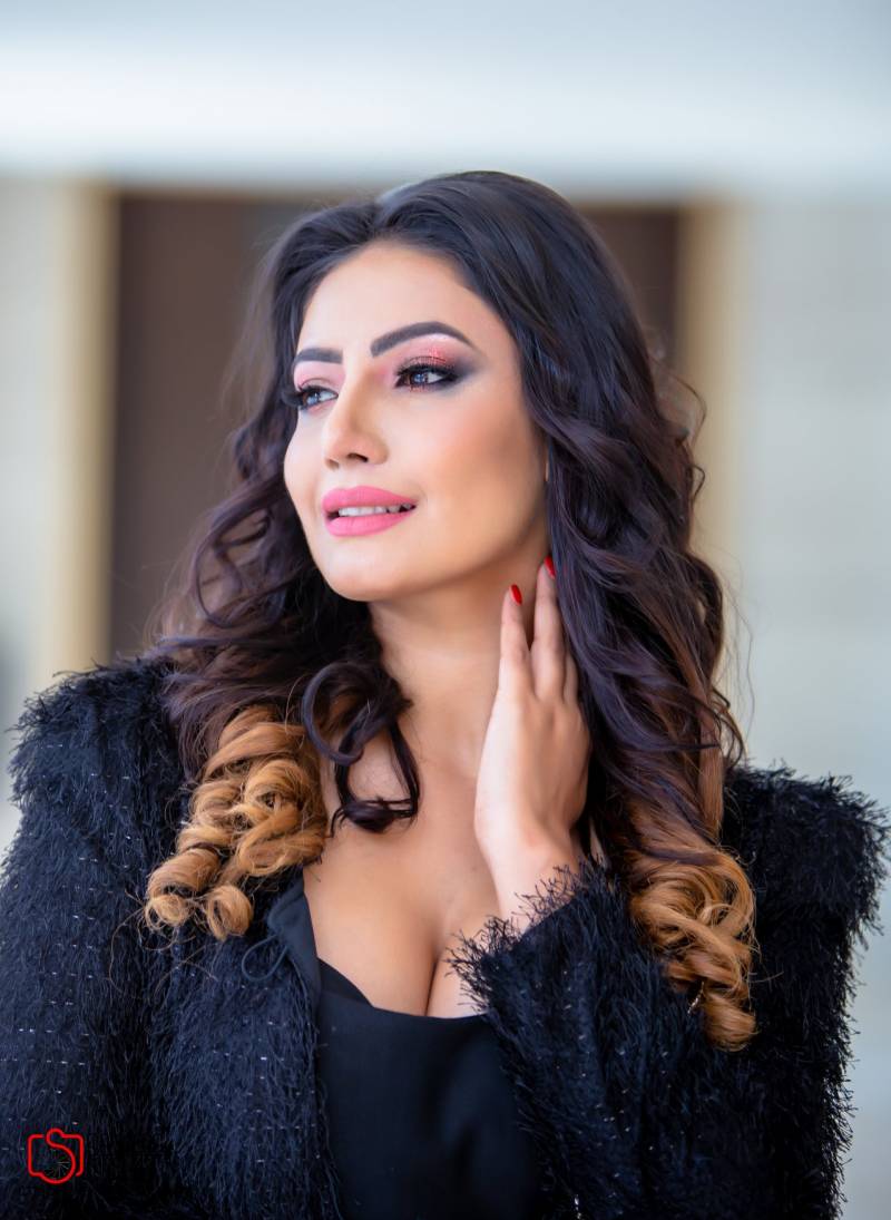 Teena Shanell In Black Teena Shanell In Black