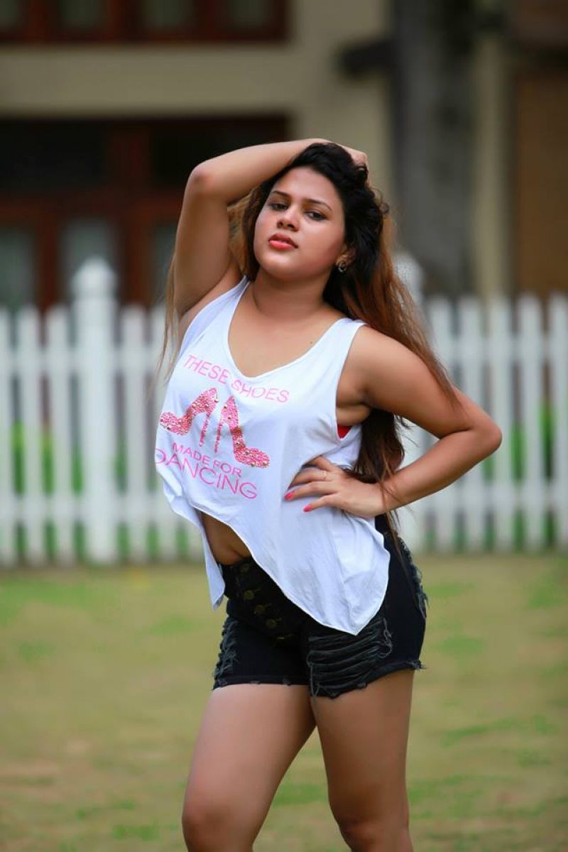 Shani Perera Hot Mix