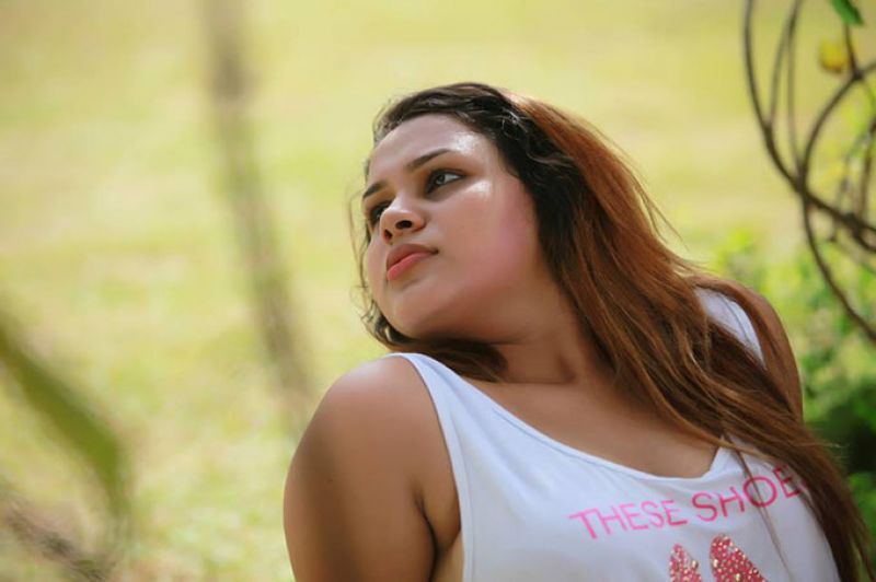 Shani Perera Hot Mix