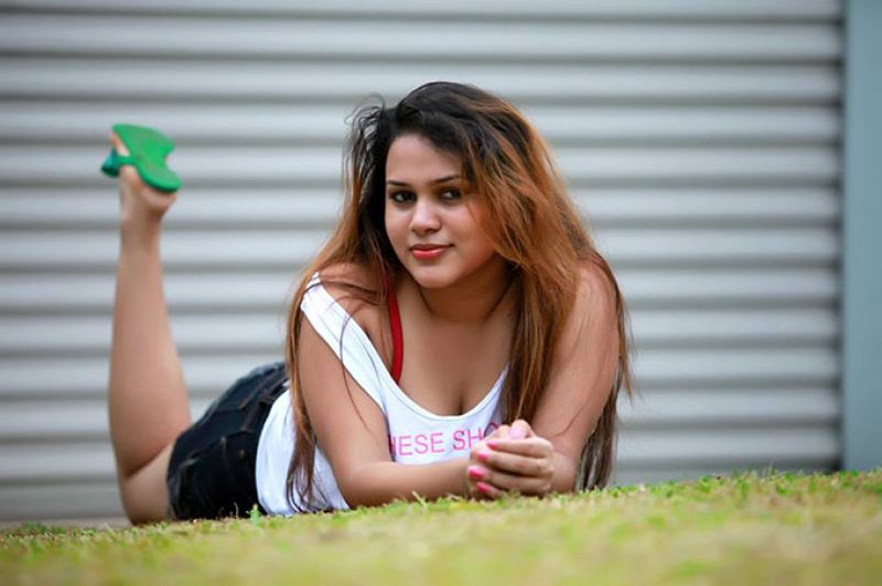 Shani Perera Hot Mix