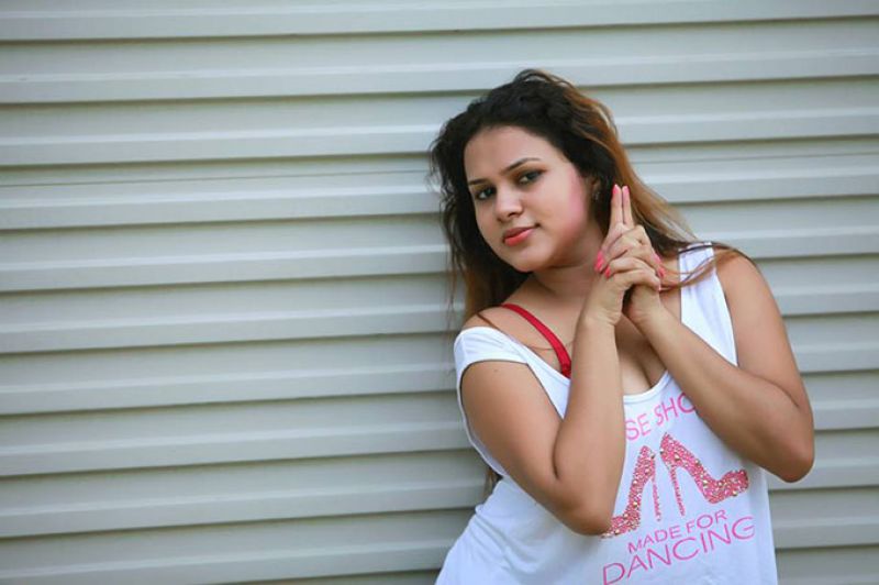 Shani Perera Hot Mix