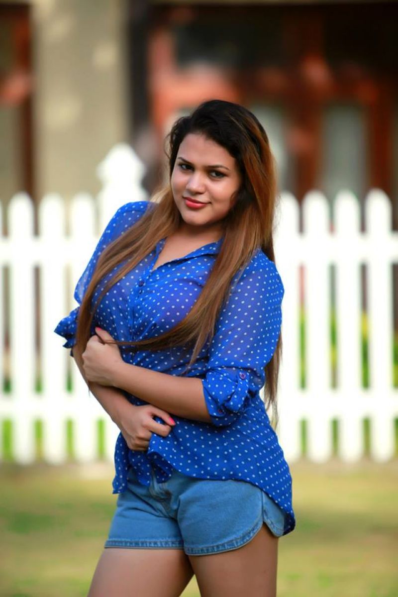 Shani Perera Hot Mix
