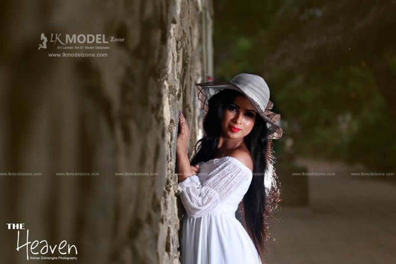 Isuri Kanchana White Frock Clicks