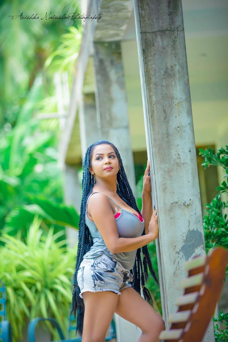 Rumesha Dilhani Sexy Clicks Rumesha Dilhani Sexy Clicks