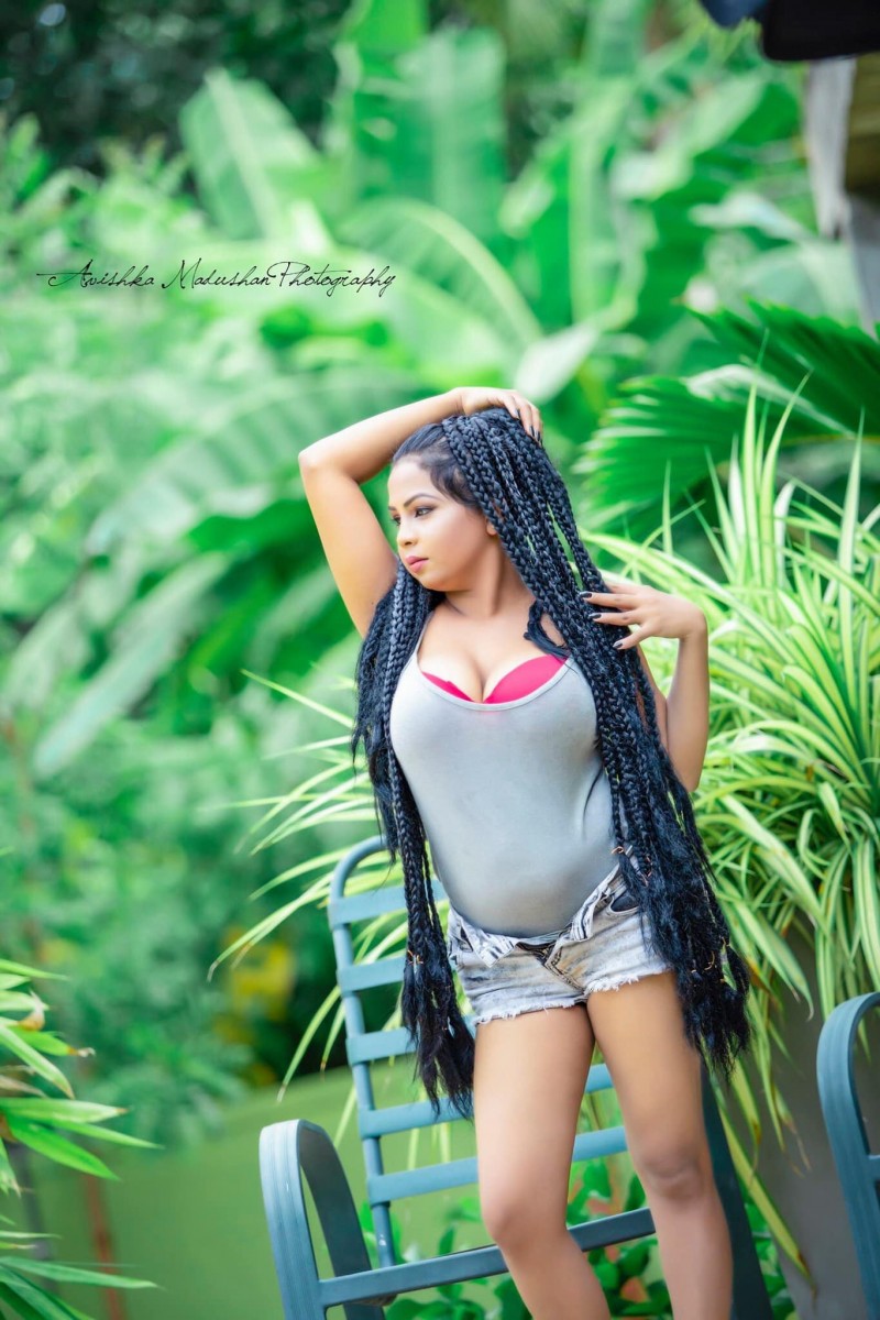 Rumesha Dilhani Sexy Clicks Rumesha Dilhani Sexy Clicks
